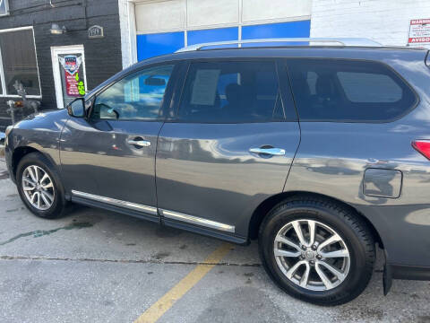 2014 Nissan Pathfinder SL