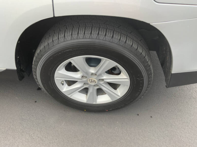 2013 Toyota Highlander SE