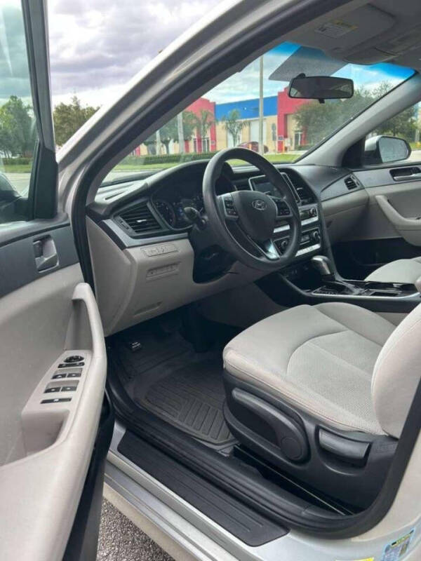 2019 Hyundai Sonata SE