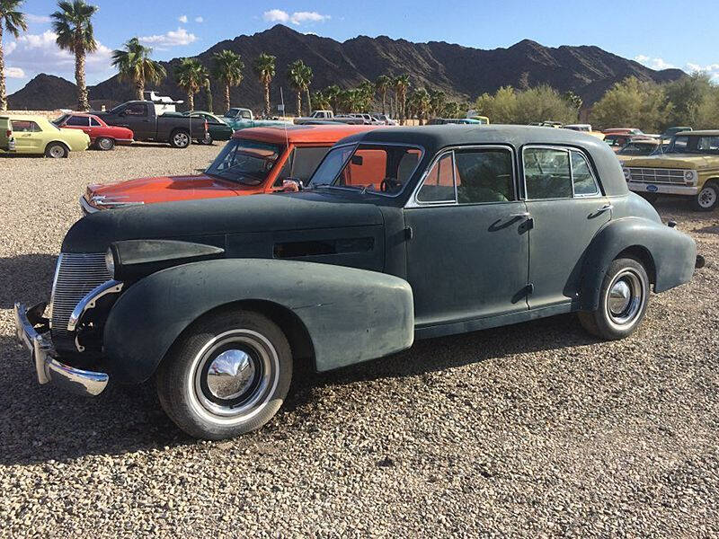 1939 Cadillac Fleetwood 