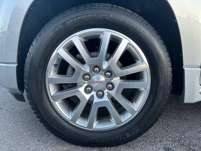 2016 GMC Acadia Denali