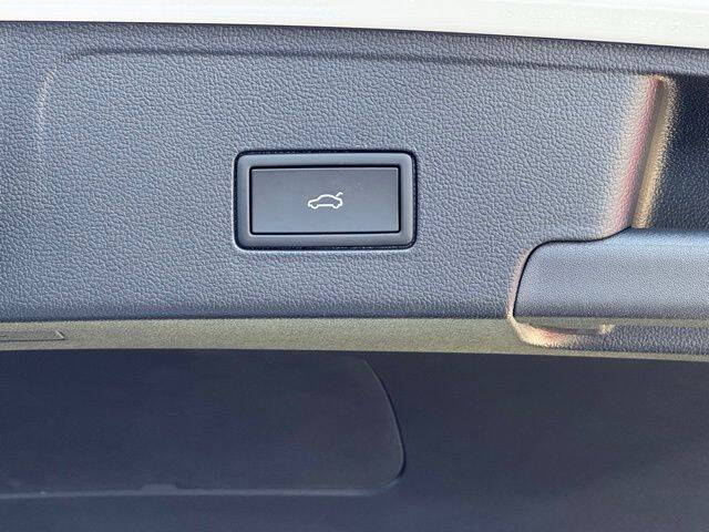 2026 Volkswagen Atlas Cross Sport SEL R-Line Black 4Motion