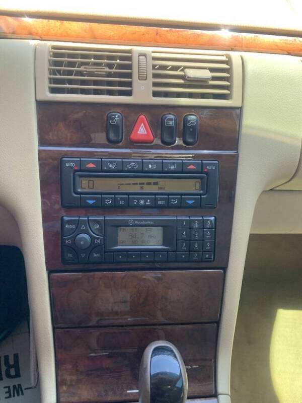 2002 Mercedes-Benz E-Class E 320