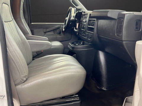 2020 Chevrolet Express 3500