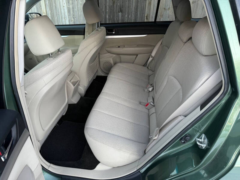 2012 Subaru Outback 2.5i Premium