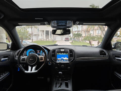 2012 Chrysler 300 SRT8