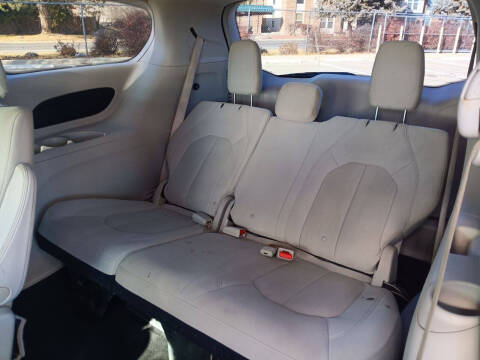 2017 Chrysler Pacifica LX