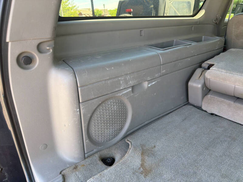 2004 GMC Yukon XL 2500 SLE
