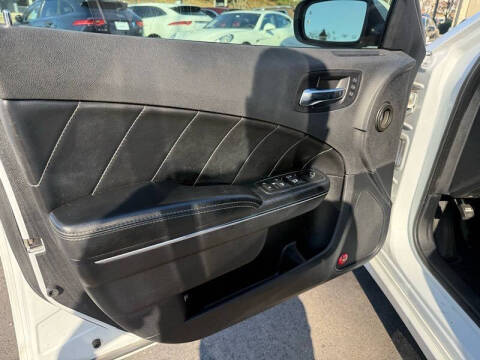 2012 Dodge Charger R/T