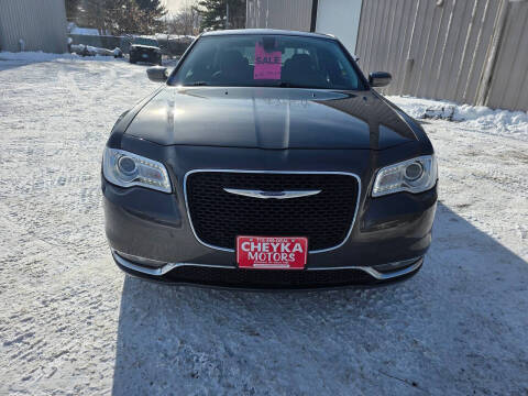 2020 Chrysler 300 Touring