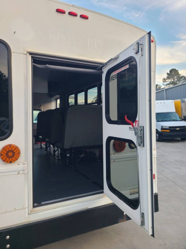 2016 Ford E-Series E-350 SD