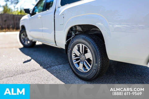 2025 Nissan Frontier SV