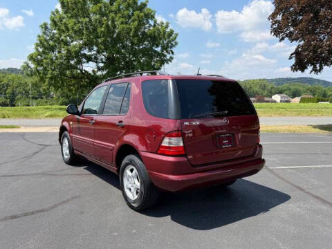 2001 Mercedes-Benz M-Class ML 320
