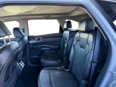 2023 Kia Sorento SX