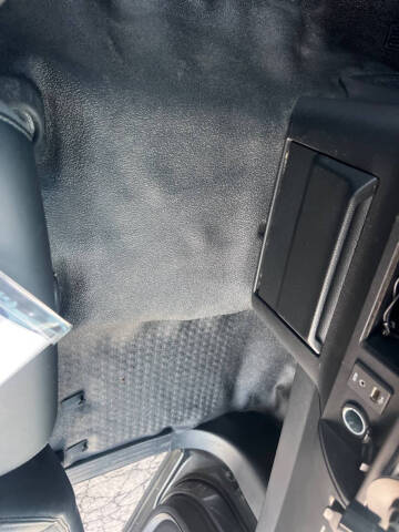 2017 Nissan Titan S
