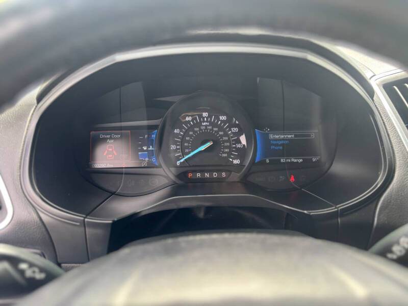 2022 Ford Edge Titanium