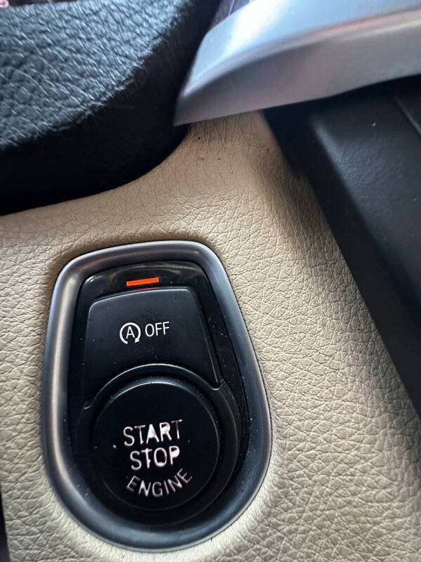 2015 BMW 3 Series 320i