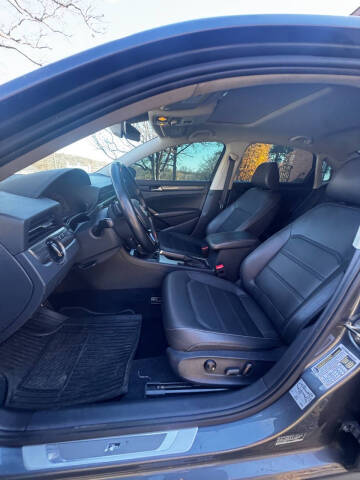 2020 Volkswagen Passat R-Line