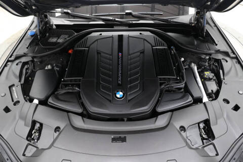 2022 BMW 7 Series M760i xDrive