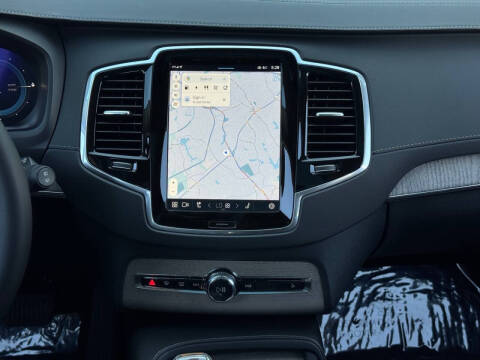 2023 Volvo XC90 Recharge T8 Ultimate Bright Theme 6P