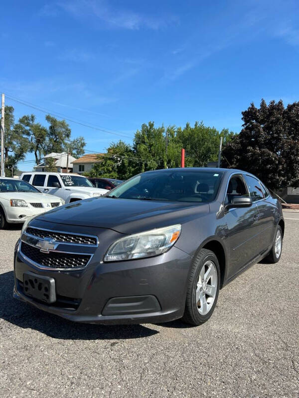 2013 Chevrolet Malibu 1LS photo 4