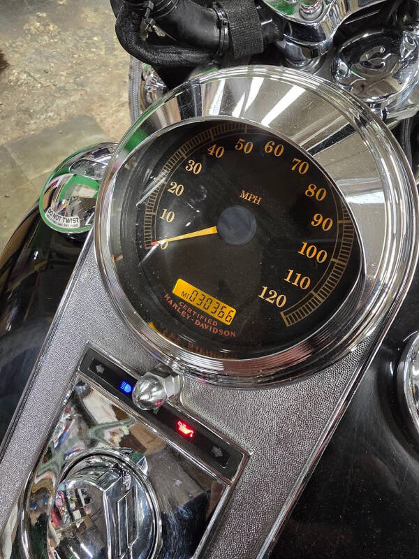 2004 Harley-Davidson Softail Custom