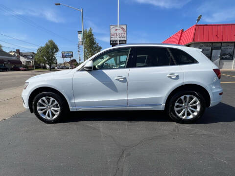 2013 Audi Q5 for sale at Select Auto Group in Wyoming MI