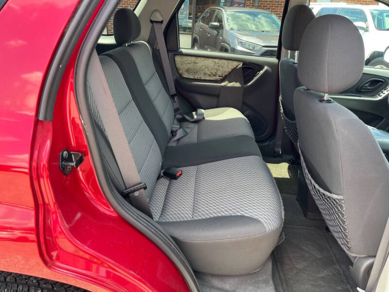 2004 Ford Escape XLT