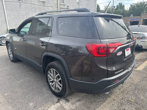 2017 GMC Acadia SLE-2