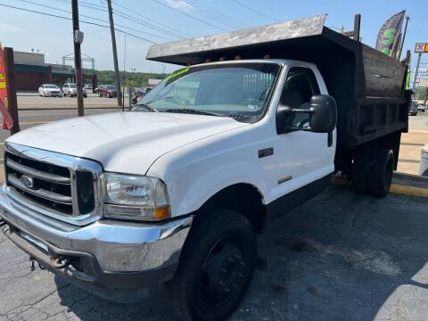 2003 Ford F-550 Super Duty for sale at JORDAN AUTO SALES in Youngstown OH