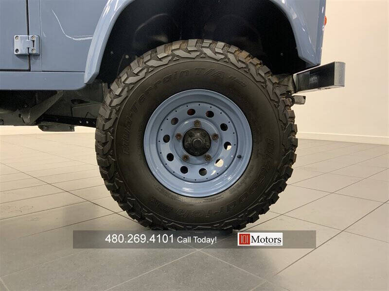 1985 Land Rover Defender