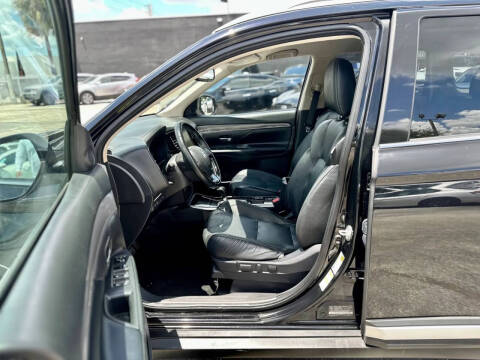 2020 Mitsubishi Outlander