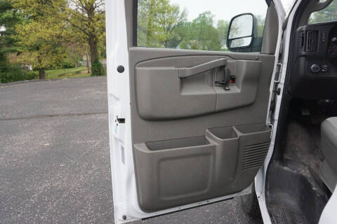 2023 GMC Savana 2500