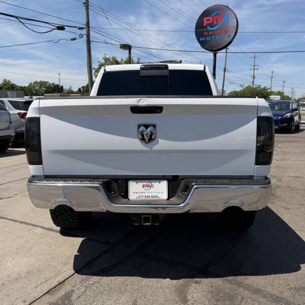 2018 RAM 1500 SLT