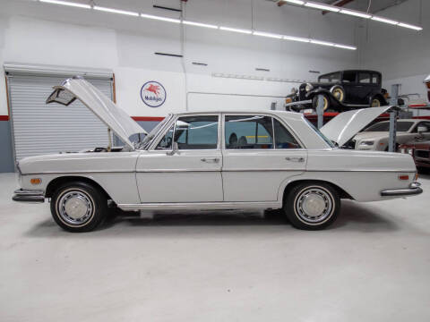 1971 Mercedes-Benz 280-Class