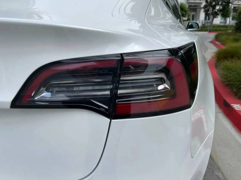 2020 Tesla Model 3 Standard Range Plus