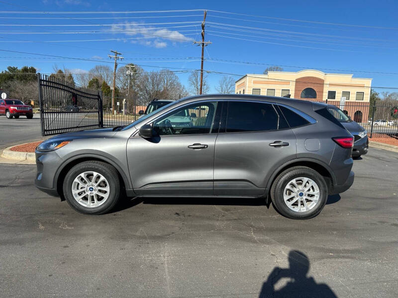 2022 Ford Escape SE photo 8