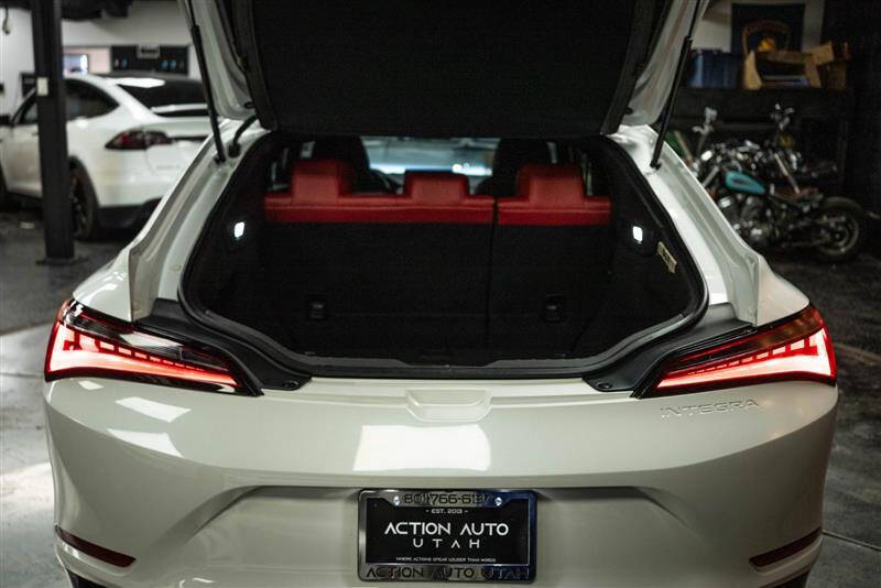 2023 Acura Integra w/A-SPEC
