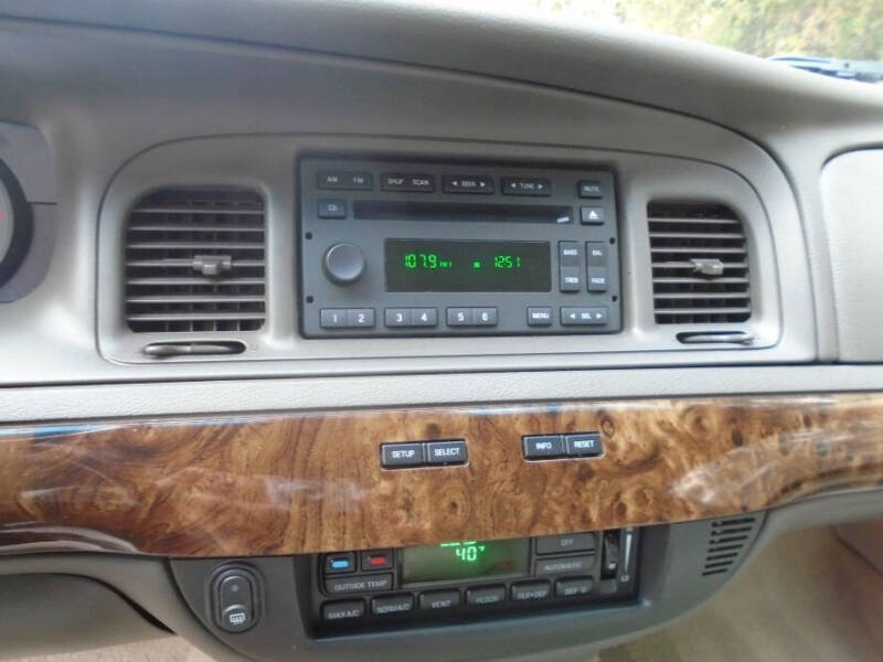 2010 Mercury Grand Marquis LS