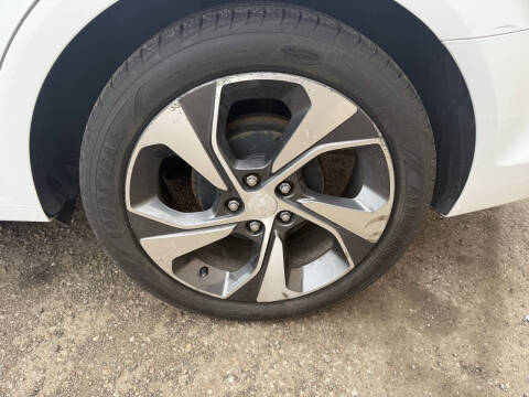 2018 Chevrolet Sonic Premier Auto