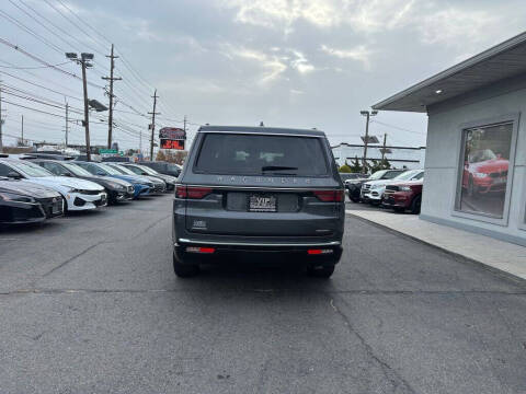 2022 Jeep Wagoneer Series II