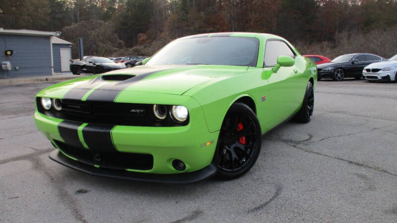 2015 Dodge Challenger SRT's photo