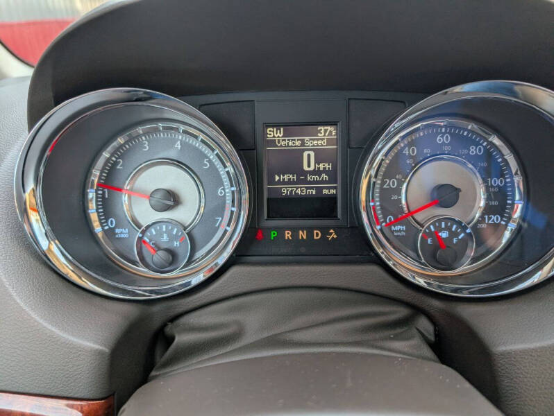 2015 Chrysler Town and Country Touring-L