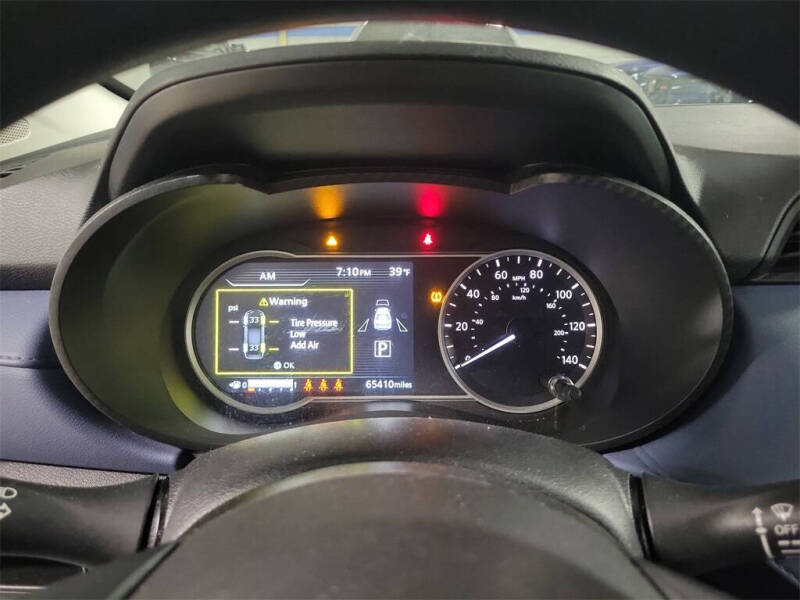 2023 Nissan Versa SV