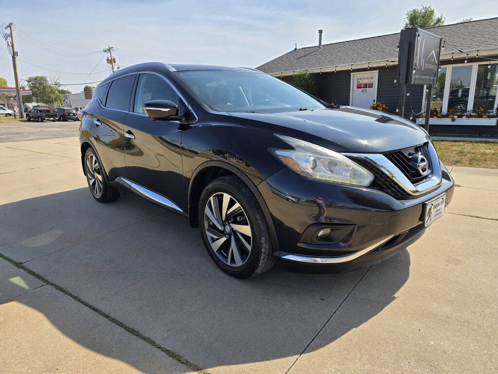 2015 Nissan Murano for sale at Bigfoot Auto in Hiawatha, IA