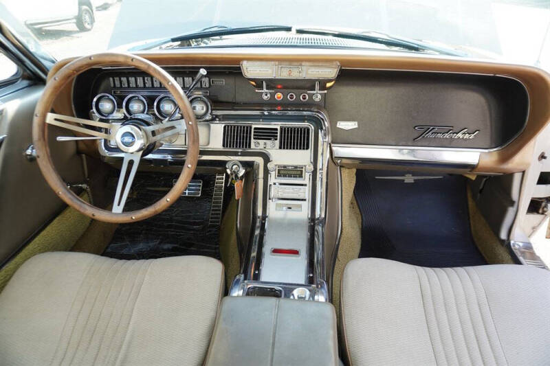 1964 Ford Thunderbird