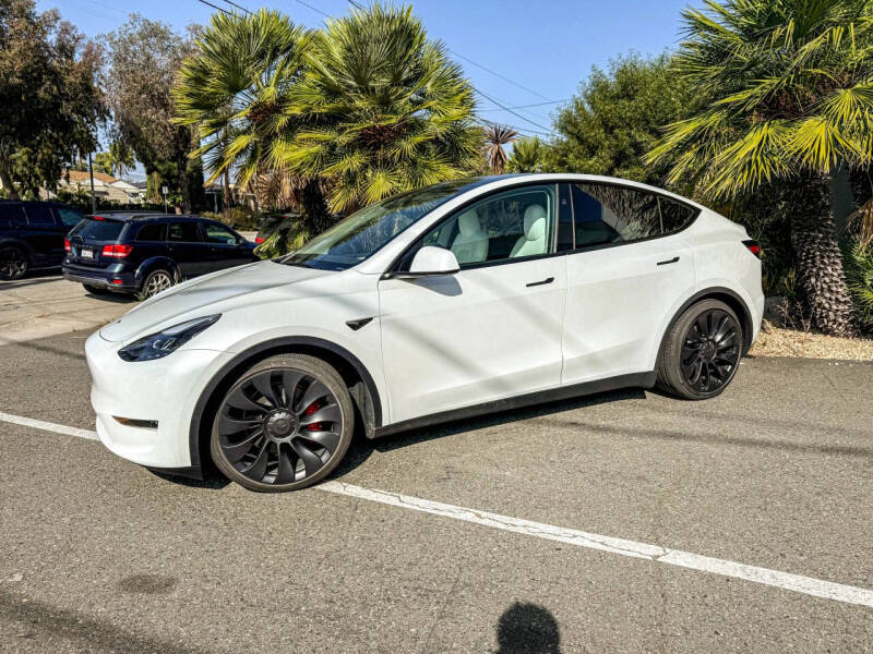 2025 Tesla Model Y Performance