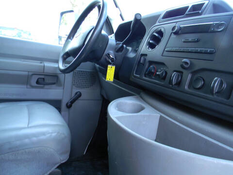 2016 Ford E-350
