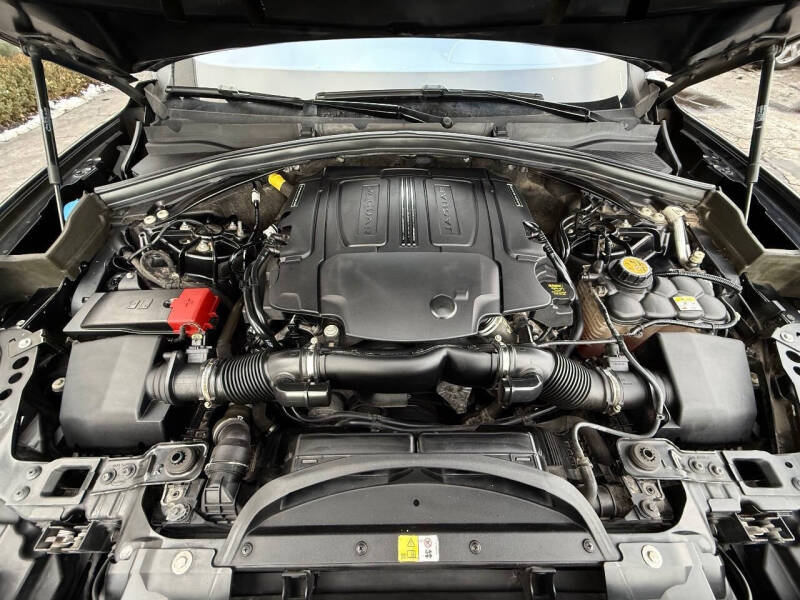 2019 Jaguar F-PACE S