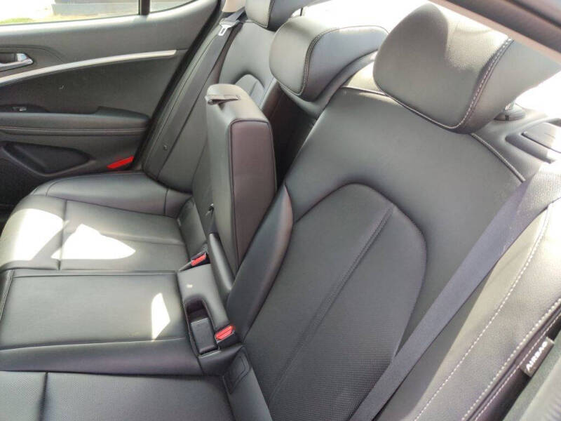 2024 GENESIS G70 Standard - Photo 14